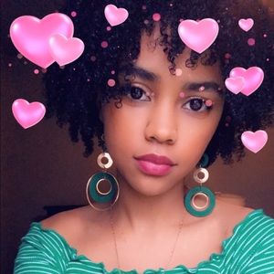 Meet your Posher, Andreia